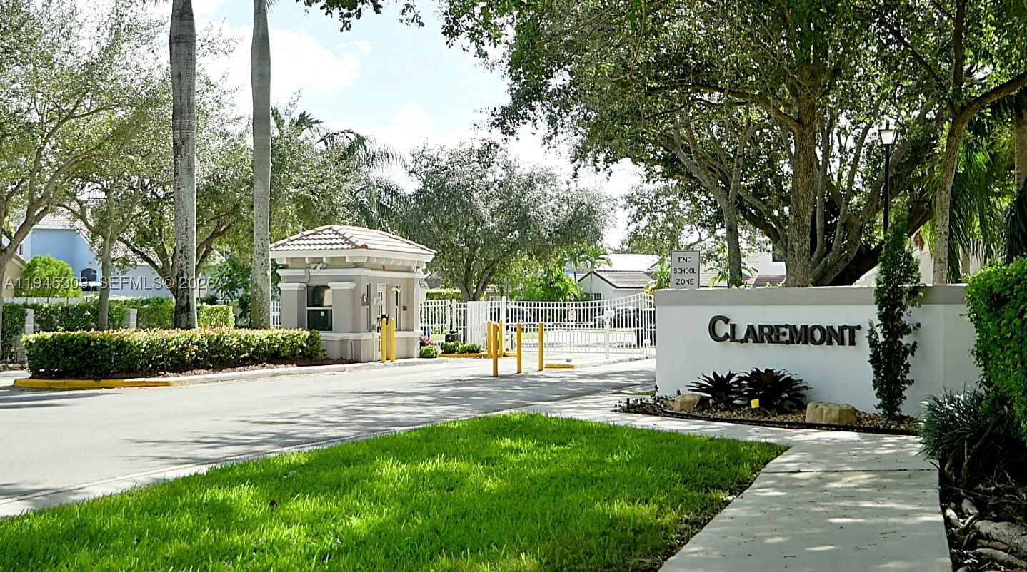 Real estate property located at 15311 51st St, Broward, Huntington Section Two, Miramar, FL