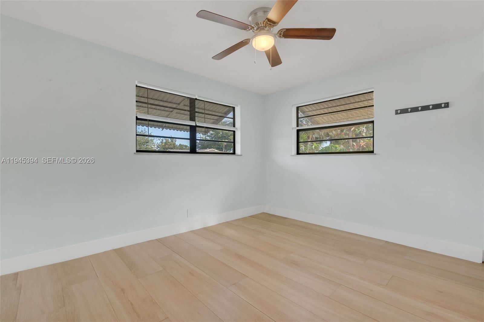 Real estate property located at 1310 42nd St, Broward, Twin Lakes Homes Sec 4, Oakland Park, FL