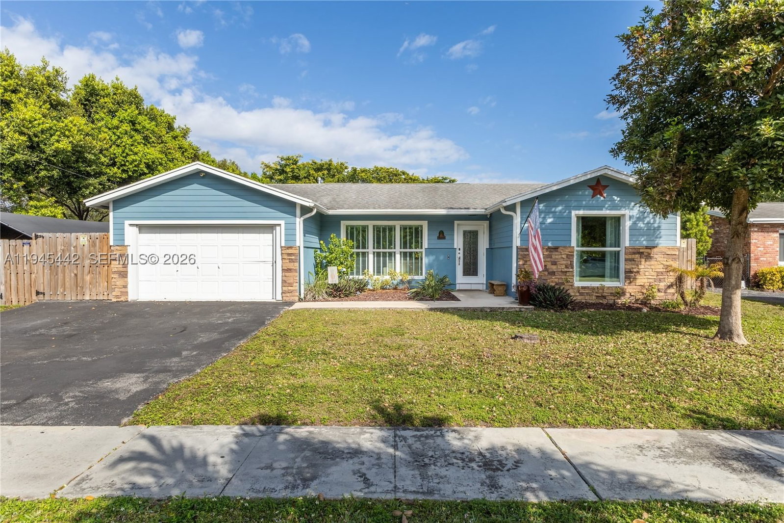 Real estate property located at 12391 29th Mnr, Broward, Sunrise Golf Village Sec, Sunrise, FL