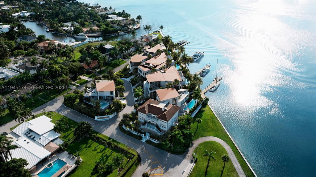 Real estate property located at 7150 72nd ST, Miami-dade, Prescott Estates, Miami, FL