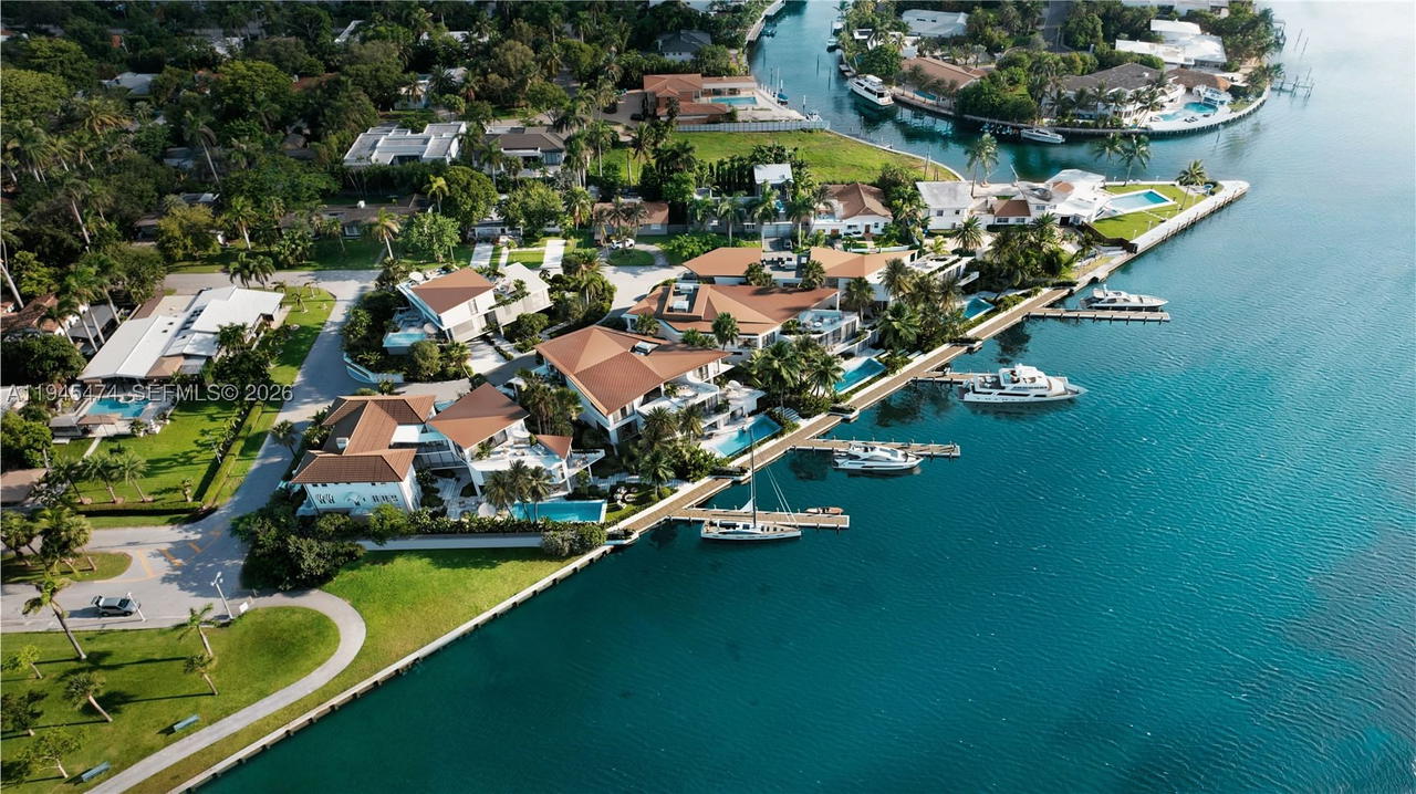Real estate property located at 7150 72nd ST, Miami-dade, Prescott Estates, Miami, FL