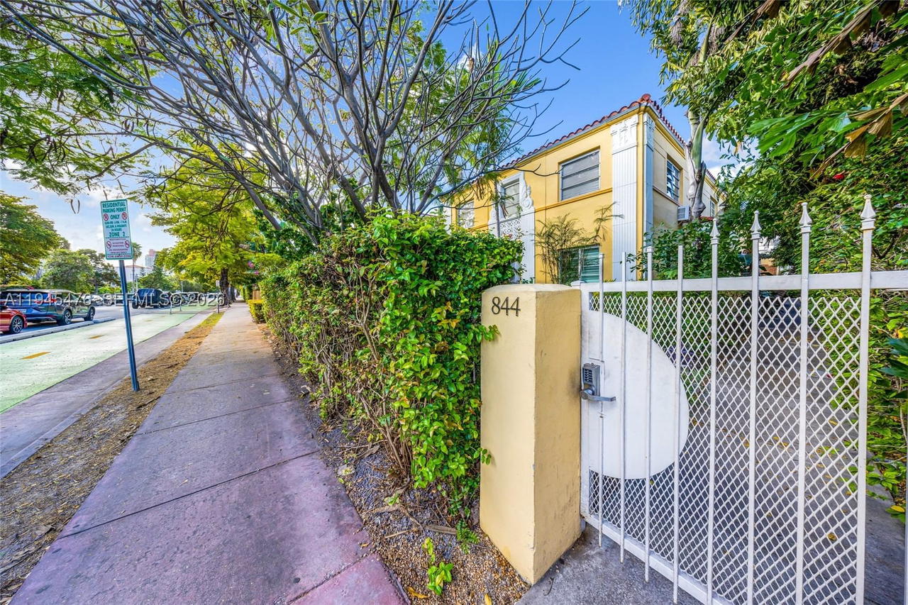 Real estate property located at 844 Jefferson Ave #2, Miami-dade, Flamingo Wave Condo, Miami Beach, FL