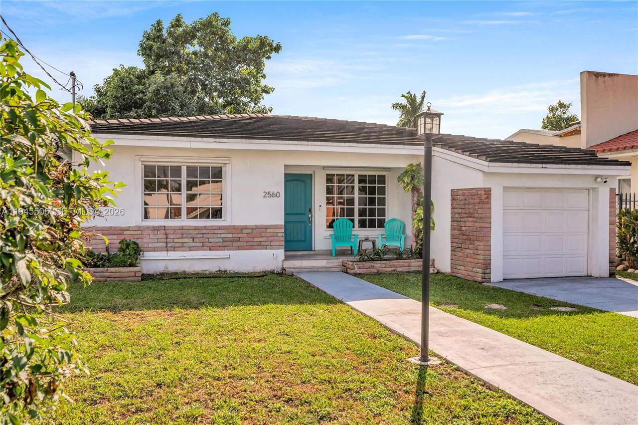 Real estate property located at 2560 19th Ter, Miami-dade, Grapeland Park, Miami, FL