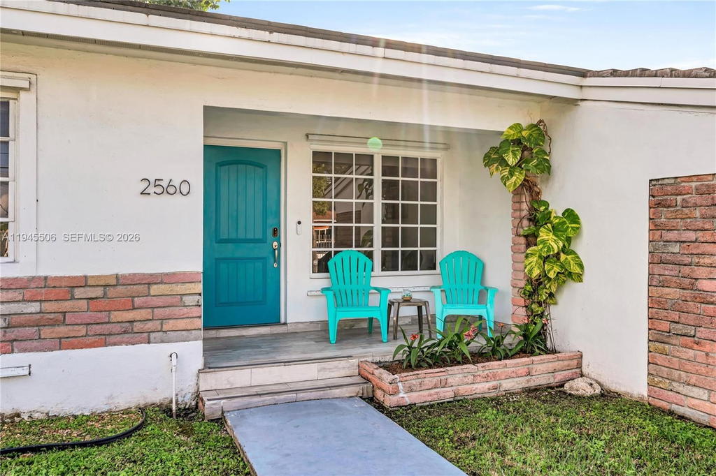 Real estate property located at 2560 19th Ter, Miami-dade, Grapeland Park, Miami, FL