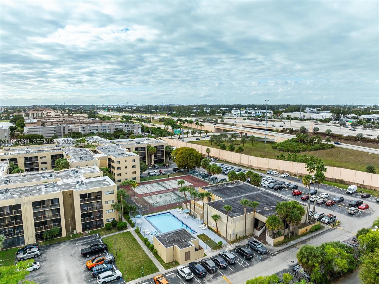Real estate property located at 8635 8th St #413, Miami-dade, Fox Chase Condo #3, Miami, FL