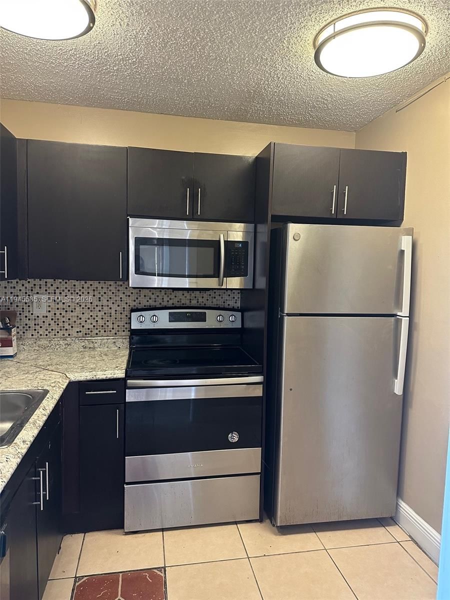 Real estate property located at 488 165th St Rd B-115, Miami-dade, Montecarlo Condo, Miami, FL