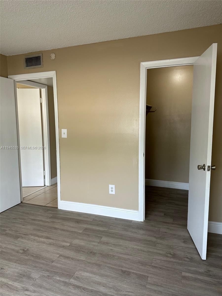 Real estate property located at 488 165th St Rd B-115, Miami-dade, Montecarlo Condo, Miami, FL