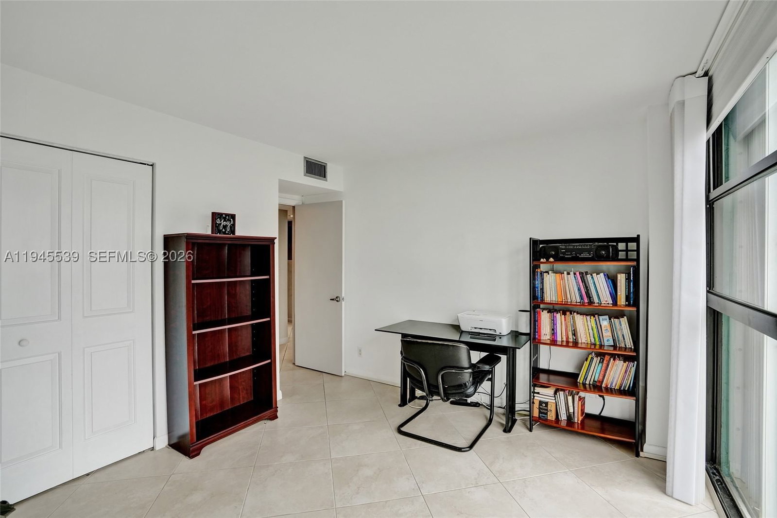 Real estate property located at 400 Leslie Dr #710, Broward, Towers Of Oceanview East, Hallandale Beach, FL