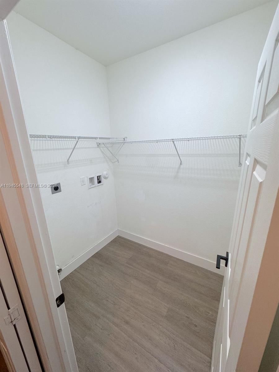 Real estate property located at 11400 75th Ter, Miami-dade, Reserve At Doral West, Doral, FL