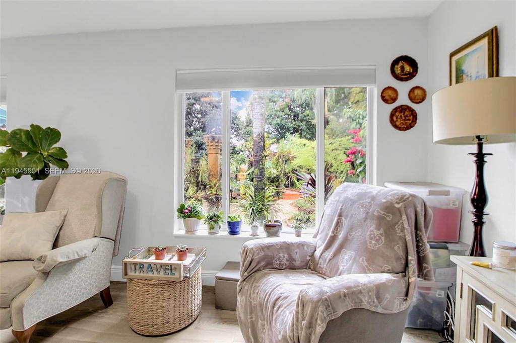 Real estate property located at 6250 19th St, Miami-dade, Gables View, Miami, FL