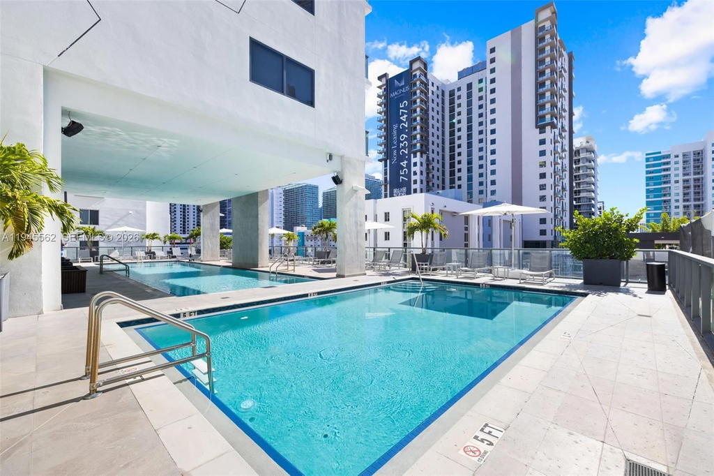 Real estate property located at , Miami-dade, Smart Brickell, Miami, FL