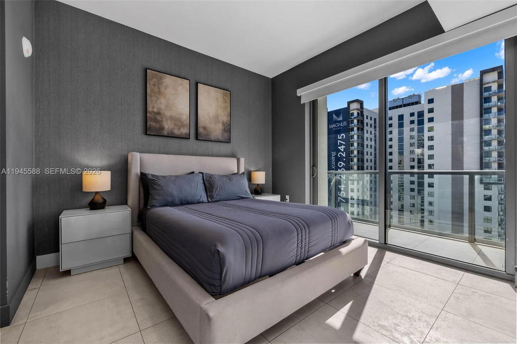 Real estate property located at 239 9th St #2102, Miami-dade, Smart Brickell, Miami, FL