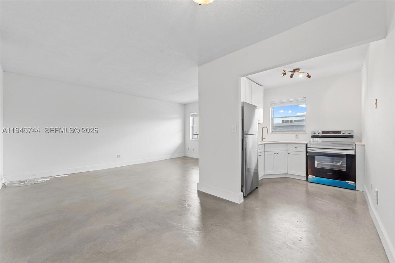 Real estate property located at 1750 Jefferson St #510, Broward, Winter Haven Towers Condo, Hollywood, FL