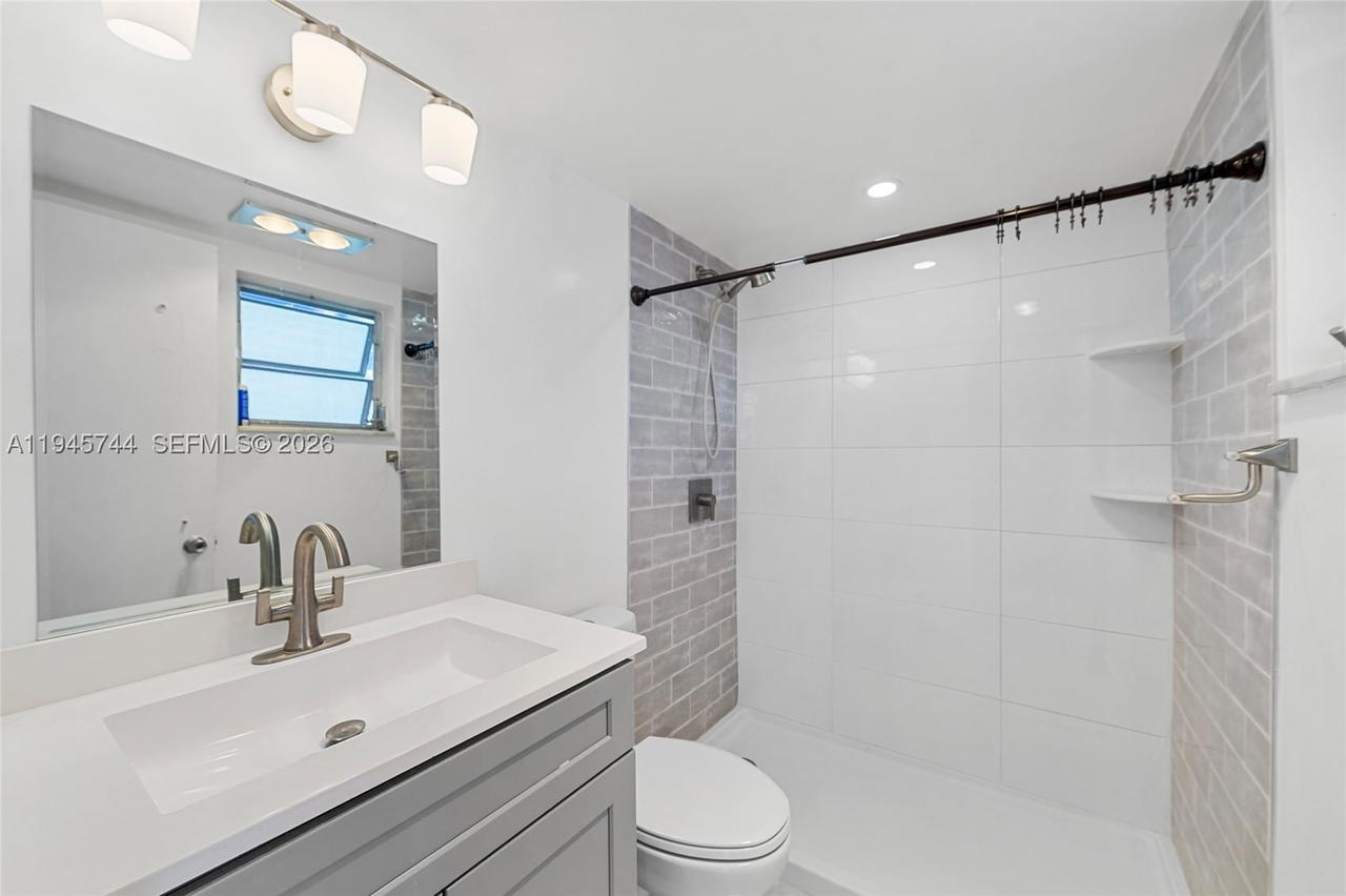 Real estate property located at 1750 Jefferson St #510, Broward, Winter Haven Towers Condo, Hollywood, FL
