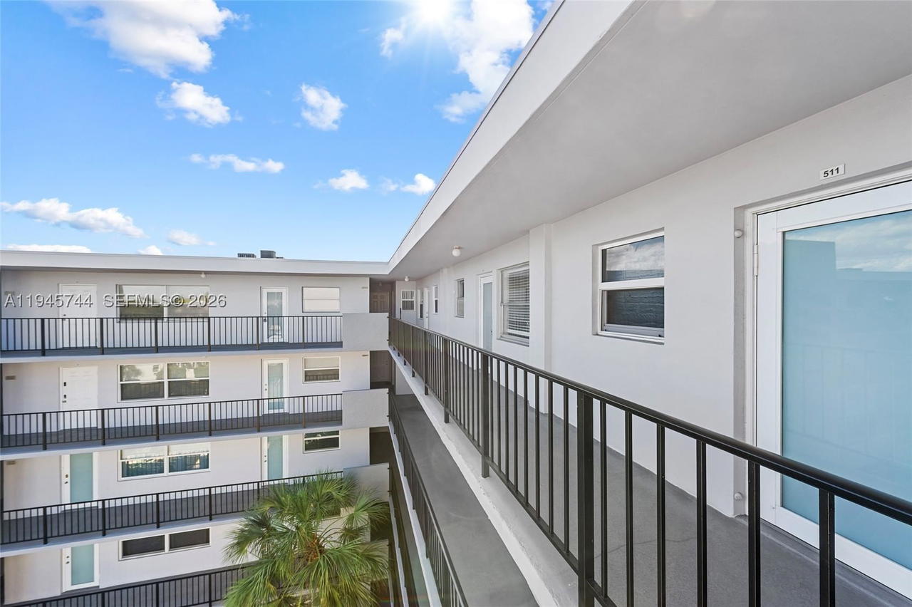 Real estate property located at 1750 Jefferson St #510, Broward, Winter Haven Towers Condo, Hollywood, FL