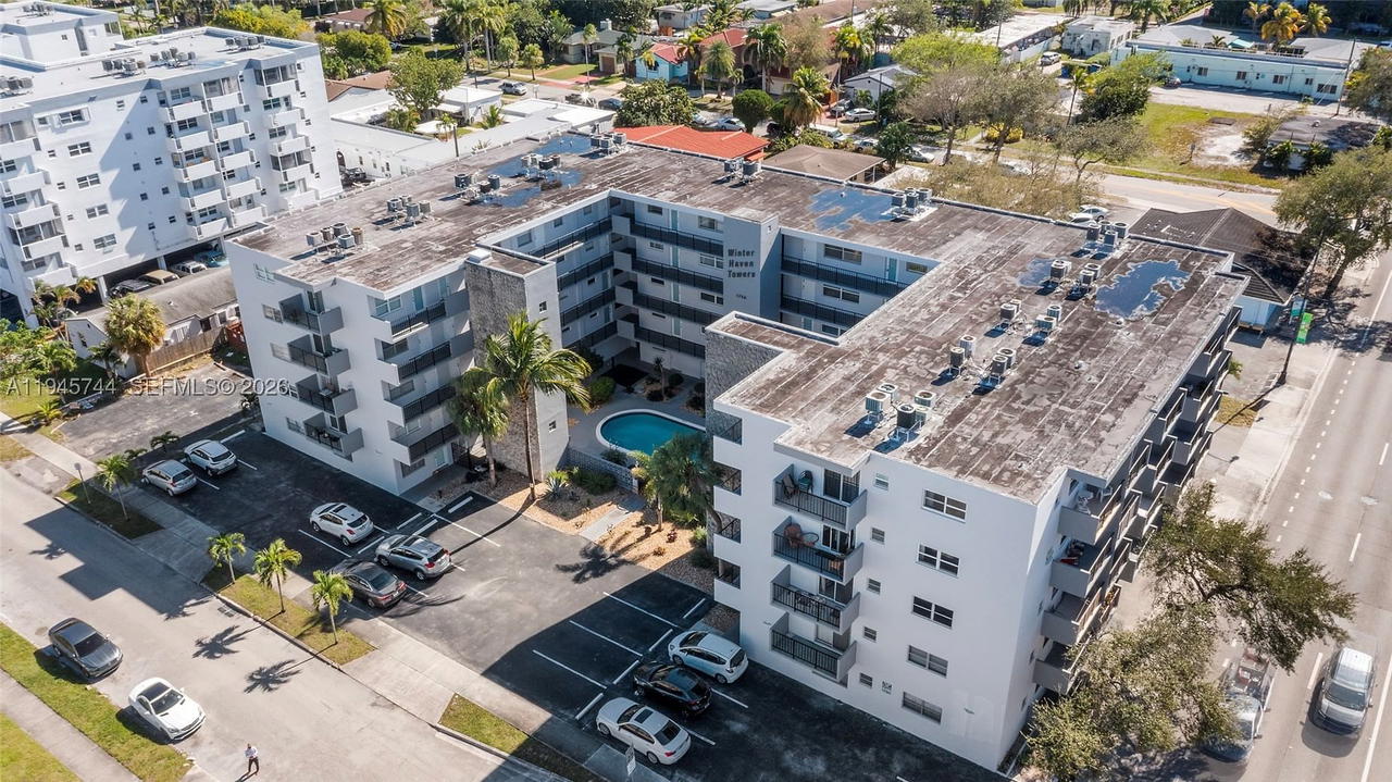 Real estate property located at 1750 Jefferson St #510, Broward, Winter Haven Towers Condo, Hollywood, FL