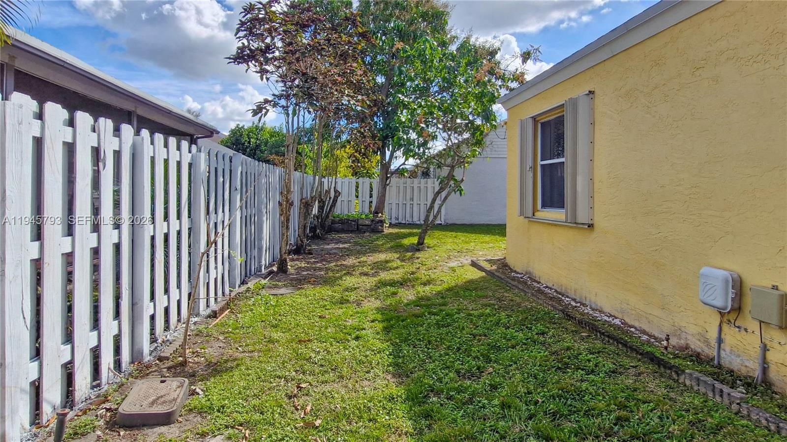 Real estate property located at 1101 86th Ave, Broward, Cinnamon Place Ii, Pembroke Pines, FL