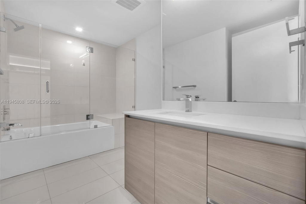Real estate property located at 460 28th St #2607, Miami-dade, Icon Bay Condo, Miami, FL