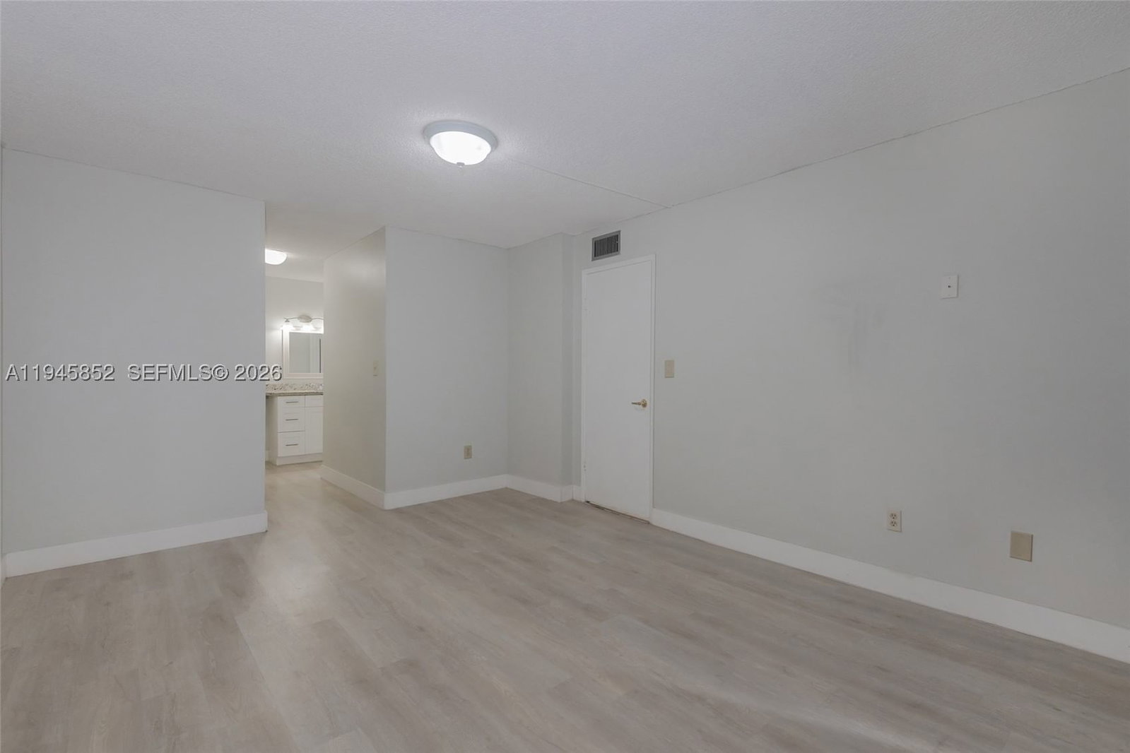 Real estate property located at 9150 Fontainebleau Blvd #402, Miami-dade, Parkside No 2 Condo - Bld, Miami, FL