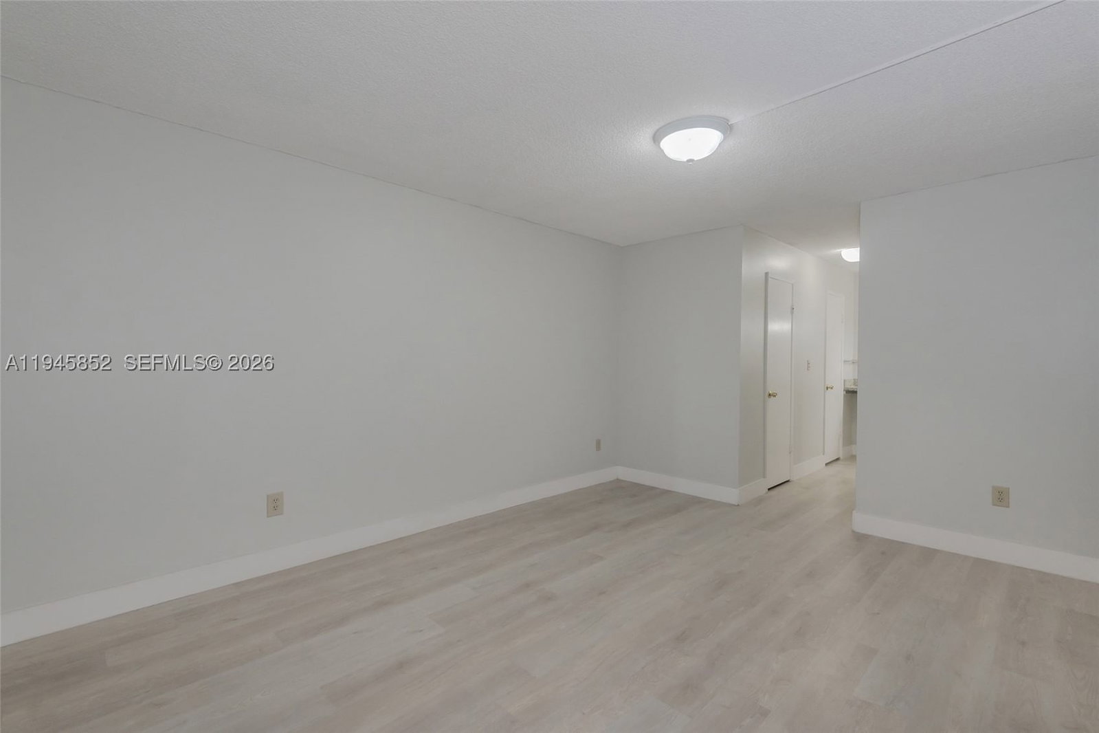 Real estate property located at 9150 Fontainebleau Blvd #402, Miami-dade, Parkside No 2 Condo - Bld, Miami, FL