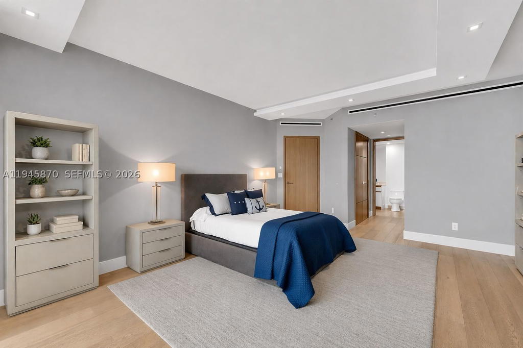 Real estate property located at 1643 Brickell Ave #3904, Miami-dade, Santa Maria Condo, Miami, FL