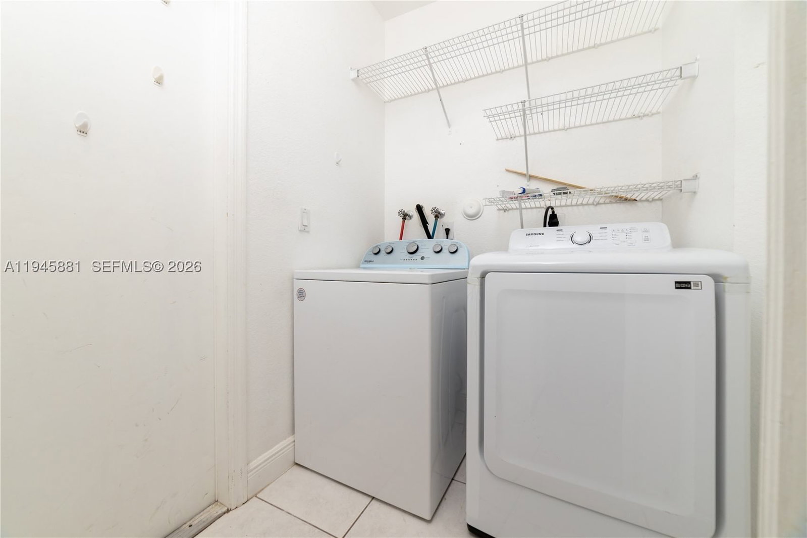 Real estate property located at 11504 152nd Ct, Miami-dade, Revised Plat Of Hammocks, Miami, FL