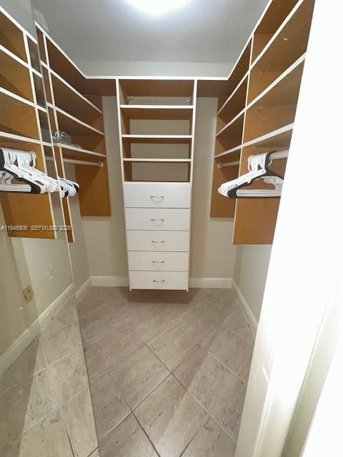 Real estate property located at 625 Biltmore Way #807, Miami-dade, Gables Plaza Condo, Coral Gables, FL