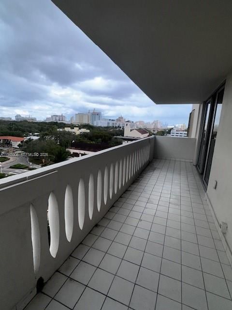 Real estate property located at 625 Biltmore Way #807, Miami-dade, Gables Plaza Condo, Coral Gables, FL