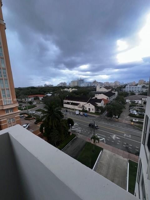 Real estate property located at 625 Biltmore Way #807, Miami-dade, Gables Plaza Condo, Coral Gables, FL