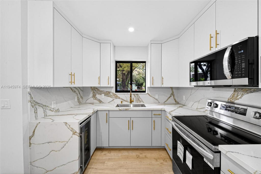 Real estate property located at 2731 29th Ave, Miami-dade, South Bay Estates, Miami, FL