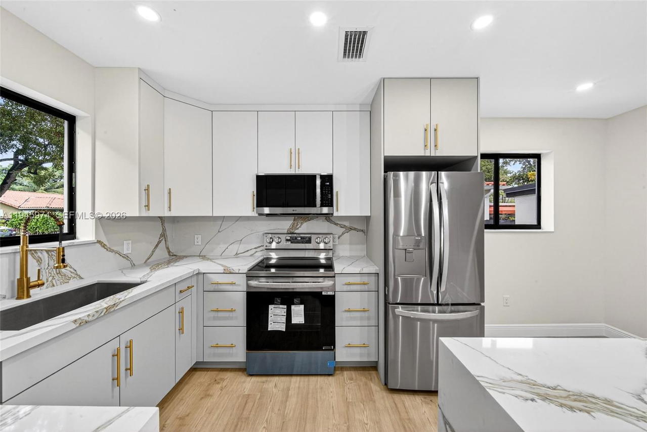 Real estate property located at 2731 29th Ave, Miami-dade, South Bay Estates, Miami, FL