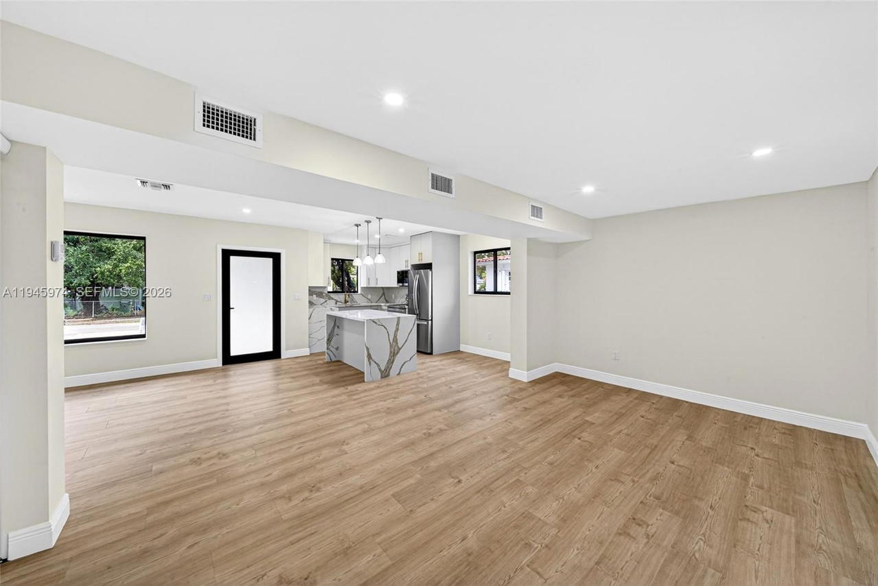 Real estate property located at 2731 29th Ave, Miami-dade, South Bay Estates, Miami, FL