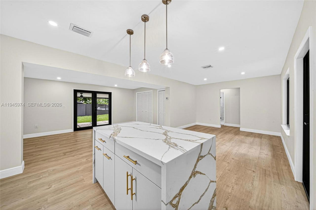 Real estate property located at 2731 29th Ave, Miami-dade, South Bay Estates, Miami, FL