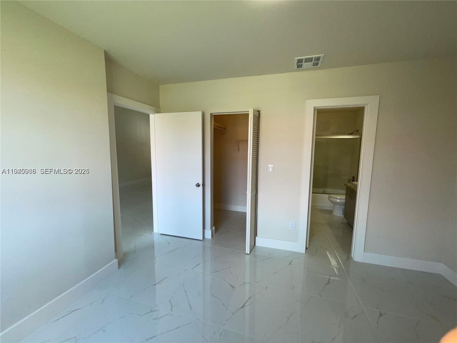 Real estate property located at 18320 68th Ave G, Miami-dade, La Hacienda Country Club, Hialeah, FL