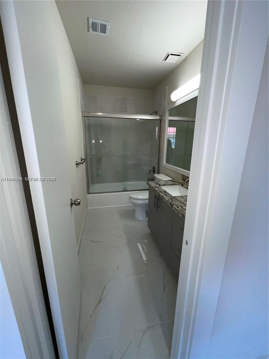 Real estate property located at 18320 68th Ave G, Miami-dade, La Hacienda Country Club, Hialeah, FL