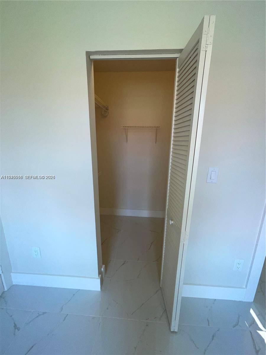 Real estate property located at 18320 68th Ave G, Miami-dade, La Hacienda Country Club, Hialeah, FL