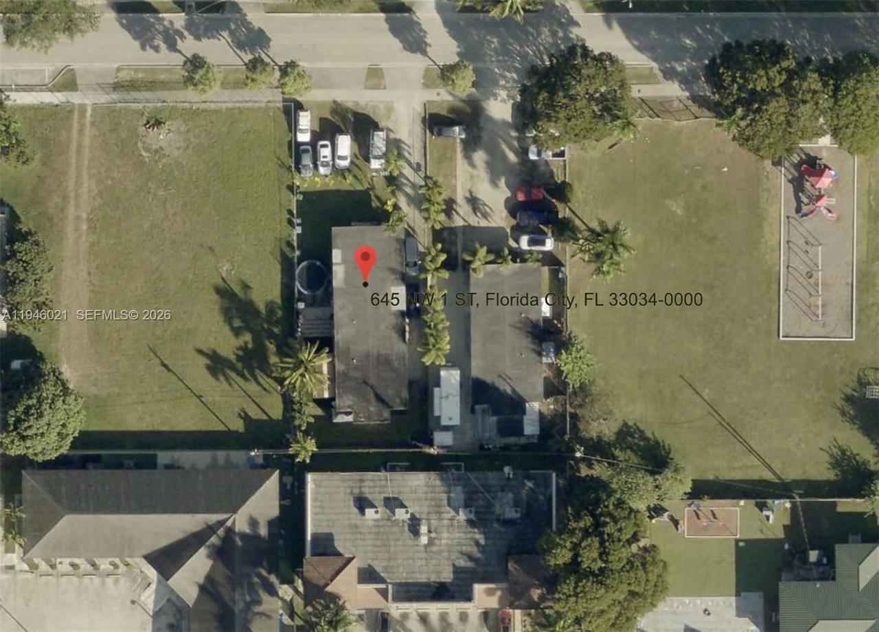 Real estate property located at 645 1st St, Miami-dade, Fla City Farmers Sub, Florida City, FL