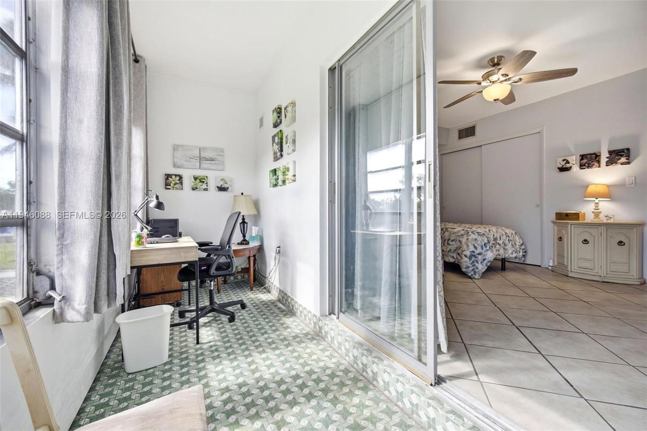 Real estate property located at 52 204th St #6, Miami-dade, Ro-mont Gardens Andover C, Miami Gardens, FL