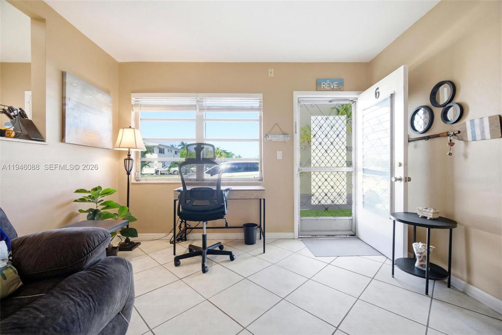 Real estate property located at 52 204th St #6, Miami-dade, Ro-mont Gardens Andover C, Miami Gardens, FL