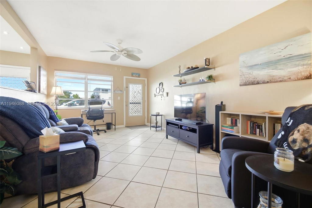 Real estate property located at 52 204th St #6, Miami-dade, Ro-mont Gardens Andover C, Miami Gardens, FL