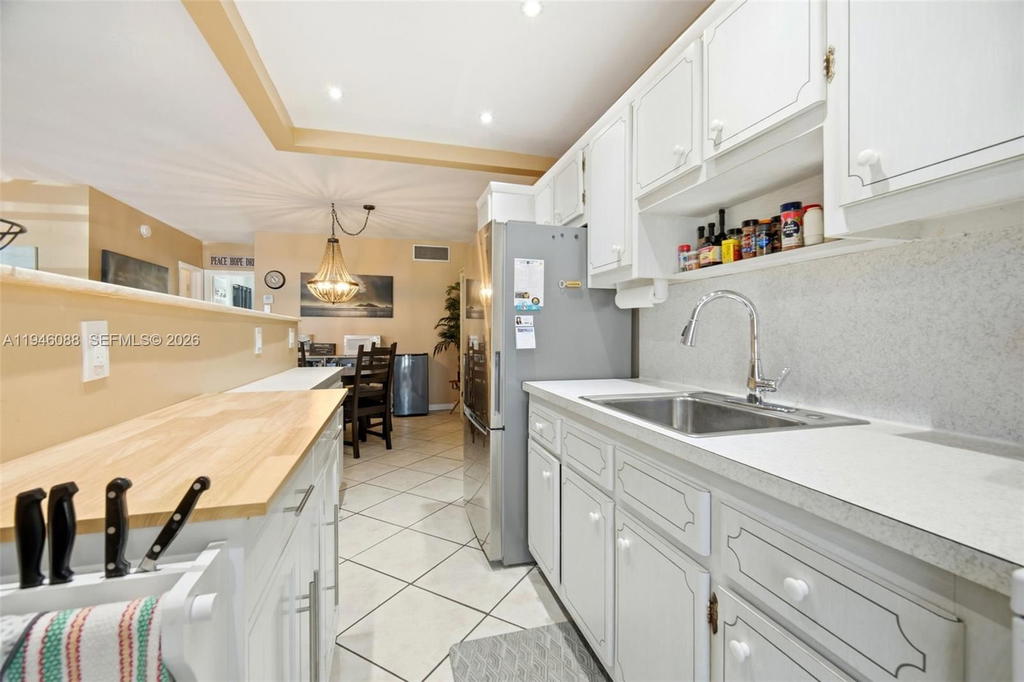 Real estate property located at 52 204th St #6, Miami-dade, Ro-mont Gardens Andover C, Miami Gardens, FL