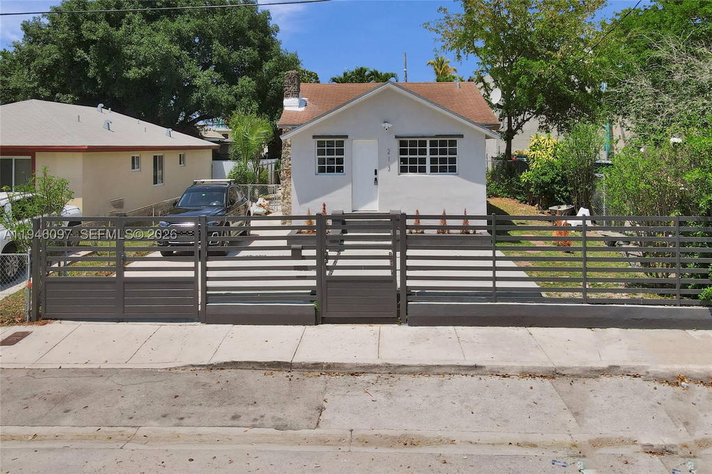 Real estate property located at 213 34th Ter, Miami-dade, Wynd Wood Park, Miami, FL