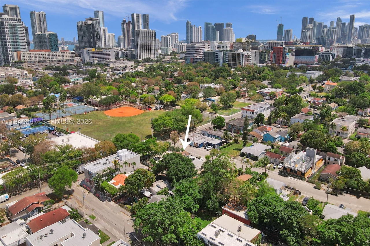 Real estate property located at 213 34th Ter, Miami-dade, Wynd Wood Park, Miami, FL
