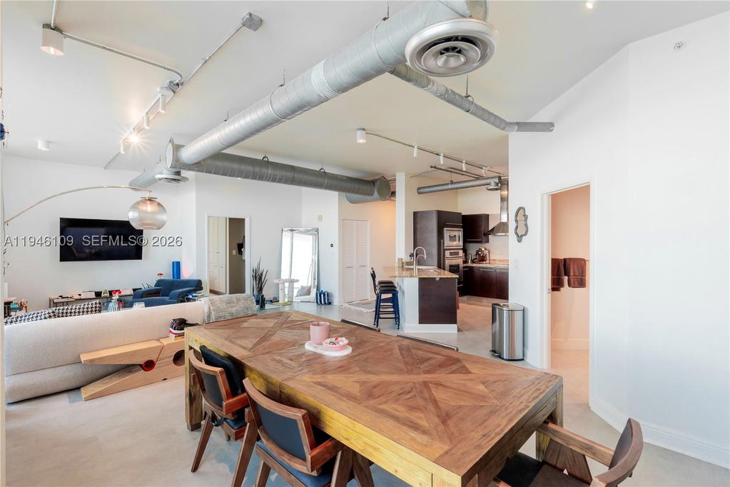 Real estate property located at 700 25th St #2002, Miami-dade, Star Lofts On The Bay Con, Miami, FL