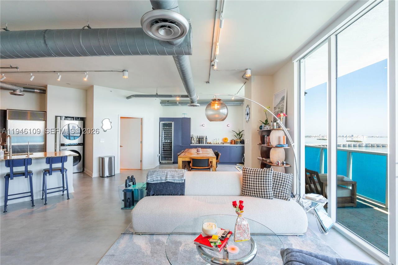 Real estate property located at 700 25th St #2002, Miami-dade, Star Lofts On The Bay Con, Miami, FL