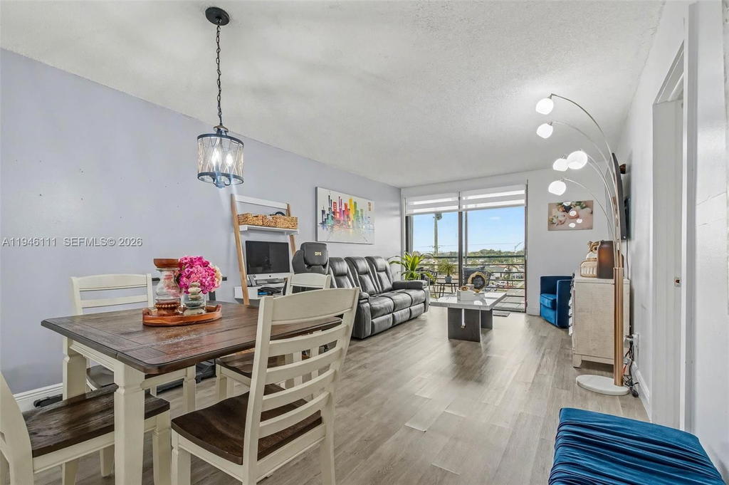 Real estate property located at 6831 14th Ct #403, Miami-dade, Kings Crest Condo, Hialeah, FL