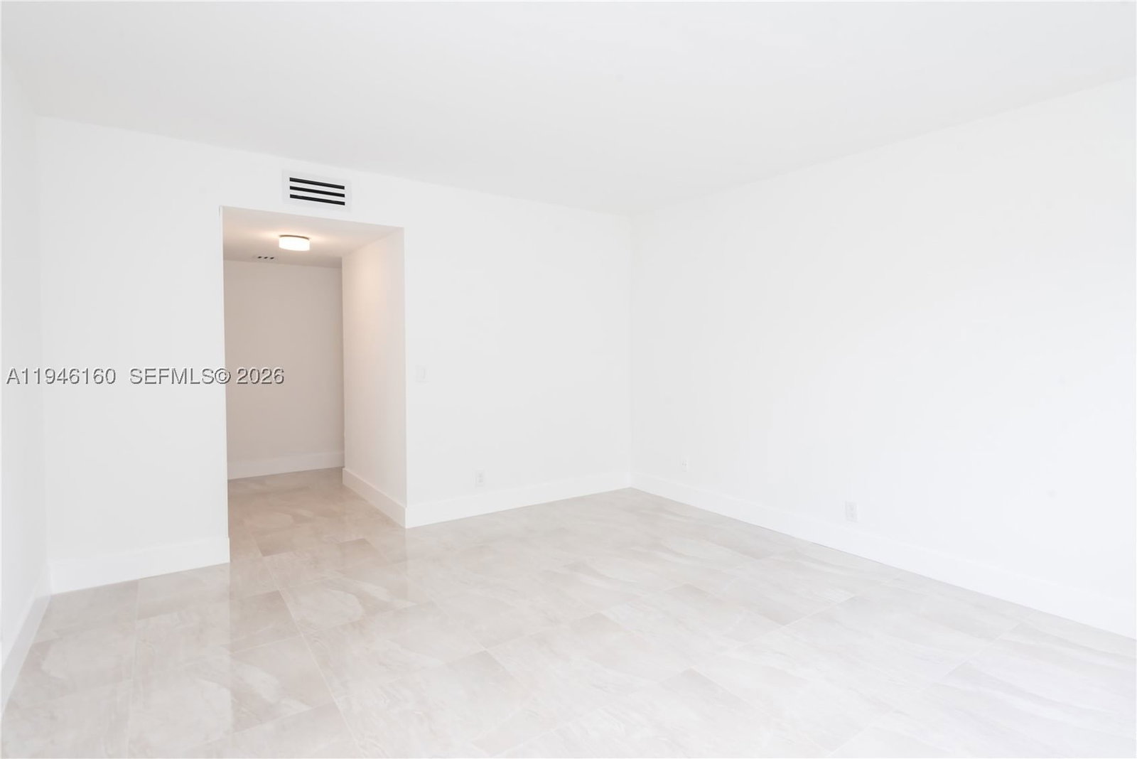 Real estate property located at 16461 Blatt Blvd #104, Broward, Gardens At Bonaventure 14, Weston, FL