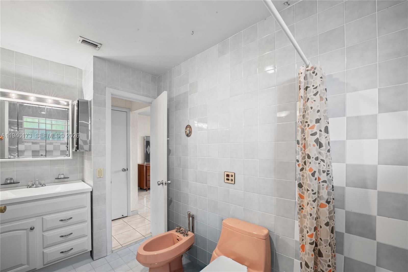 Real estate property located at 9730 44th St, Miami-dade, Tropical Ests, Miami, FL