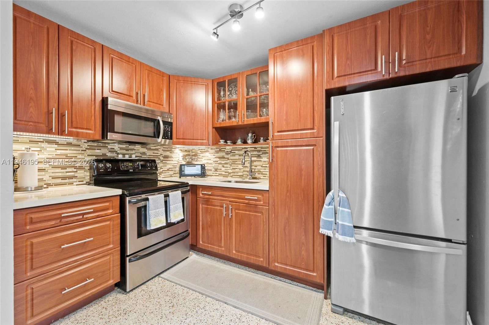 Real estate property located at 766 36th St, Miami-dade, Hialeah 14 Addn, Hialeah, FL