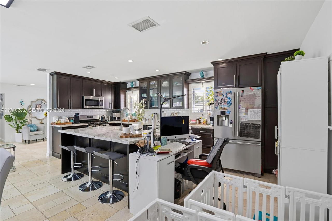 Real estate property located at 4335 98th Ct, Miami-dade, Plat Of Camner Terr, Miami, FL